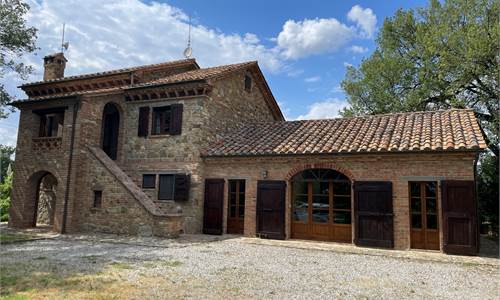 TIPICO CASALE TOSCANO